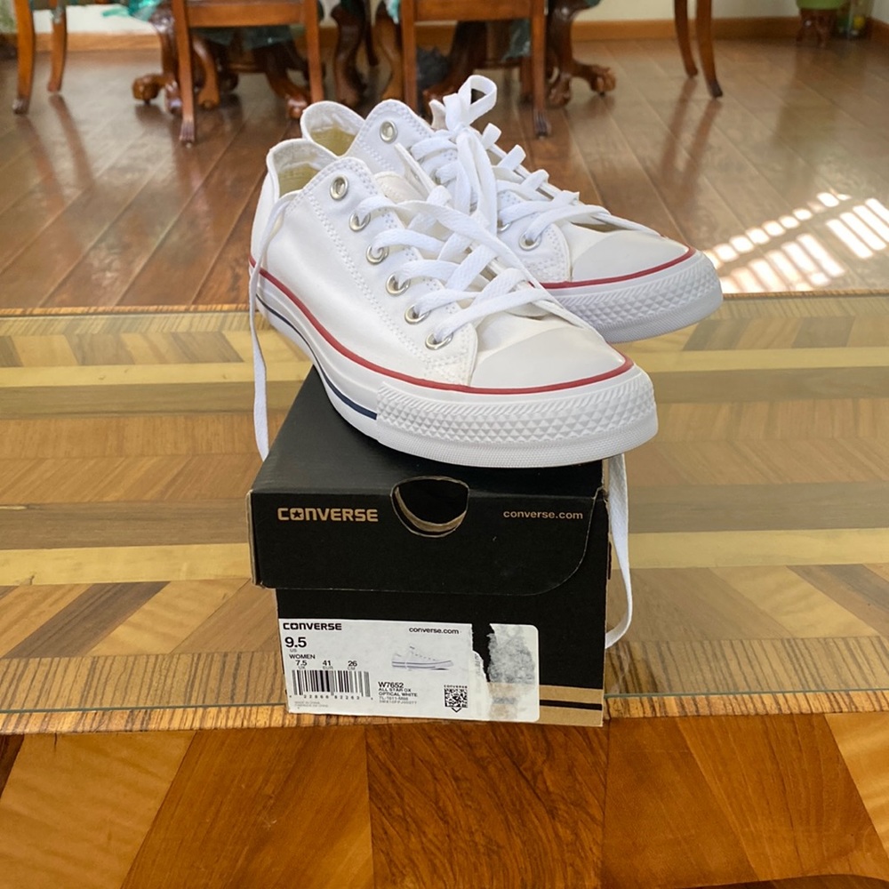 New All Star OX Optical White Coverse. Size 9.5.